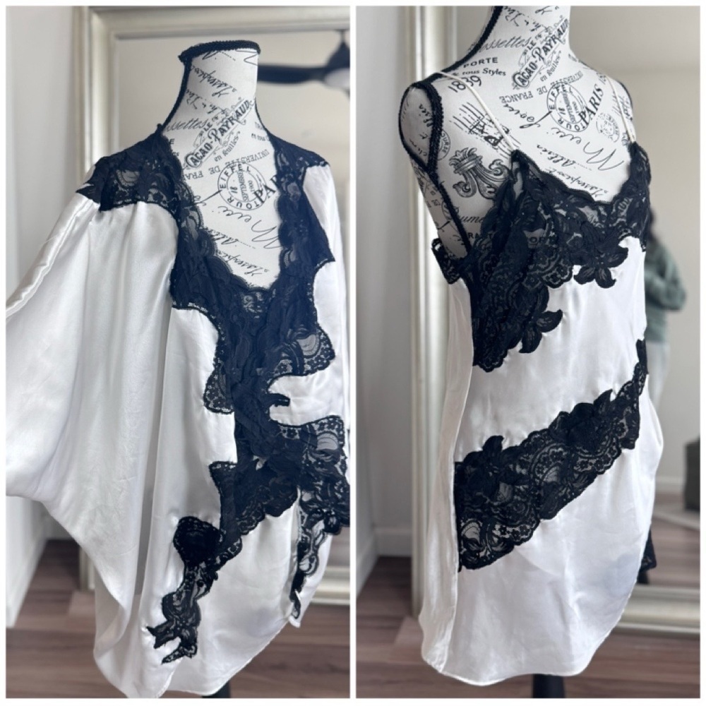 Victoria's Secret Gold Label White Satin Black Lace Slip and Robe Set 2 Piece OS